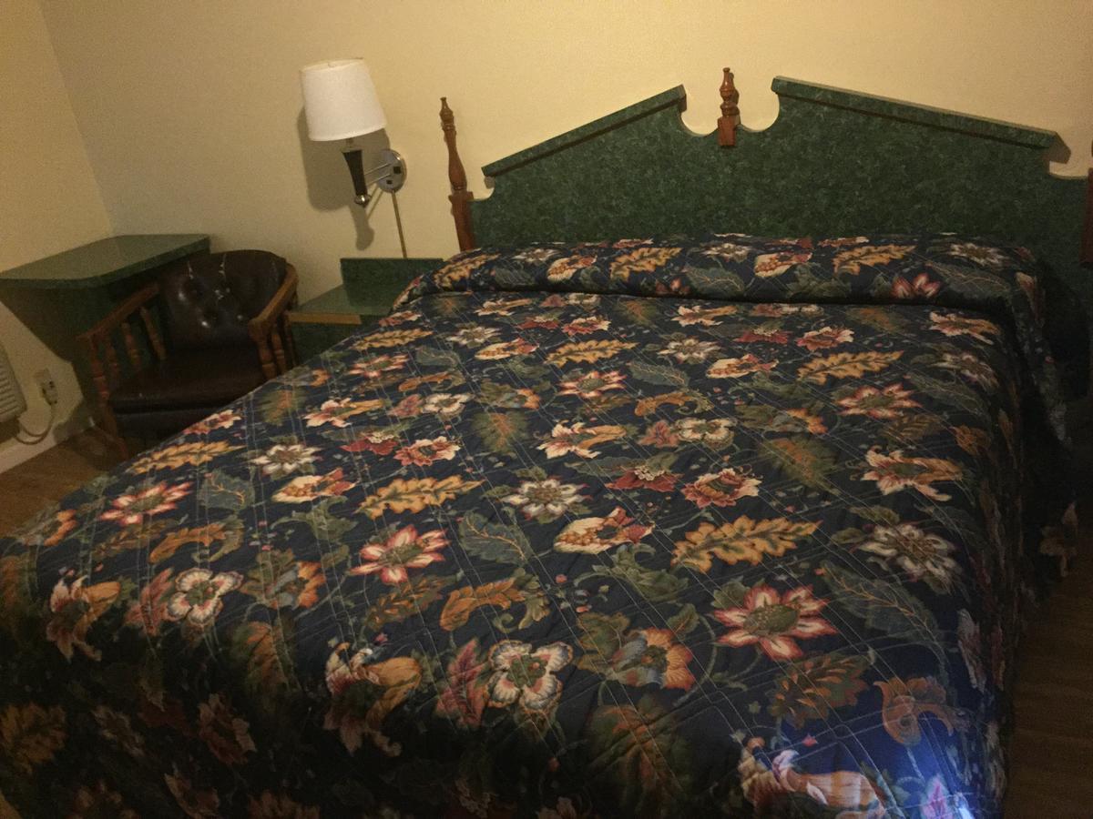 Apex 1 Motel Ленсинг Экстерьер фото